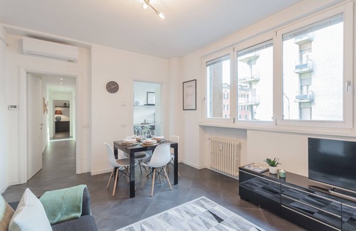 Como Apartment | Chiara's Apartment - Two Bedroom Apartment, Sleeps 5