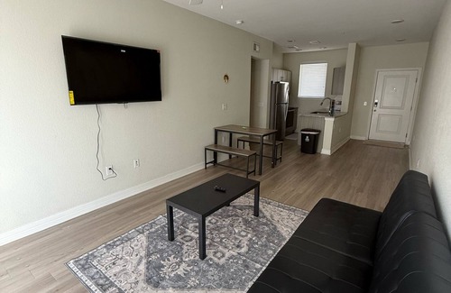 North Buttercup Creek Apartment | Chic 1-bedroom apartment in brilliant Cedar Park with fitness room, WiFi