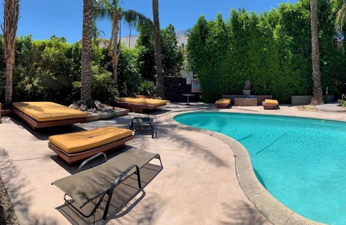 Uptown Design District Apartment | Chic 1-bedroom with WiFi and AC in fabulous Palm Springs