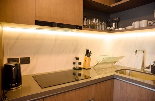 El Golf Apartment | Chic 2BR Oasis in Las Condes Ready for Relaxation