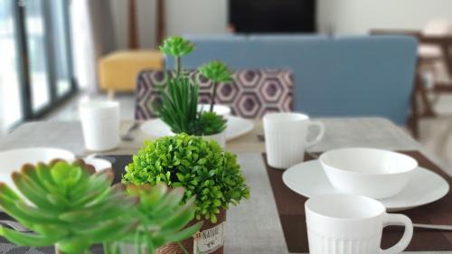 Sibu Apartment | Chic 3 bedroom condo