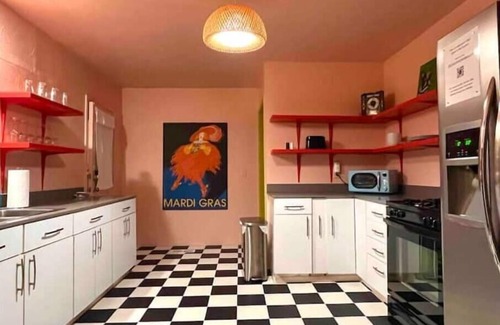 Central Oklahoma City House | Chic 50s Time Capsule Downtown/OU Med/OK Capitol