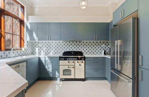 Balmain East House | Chic Coastal Living in Balmain East with Parking