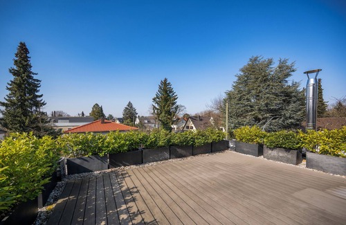 Obermenzing Apartment | Chic DG Whg 2 rooms + wellness bath + roof terrace (special conditions for monthly rent)