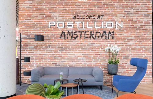 Amsterdam East Hotel | Chic hotel with gym and two single beds