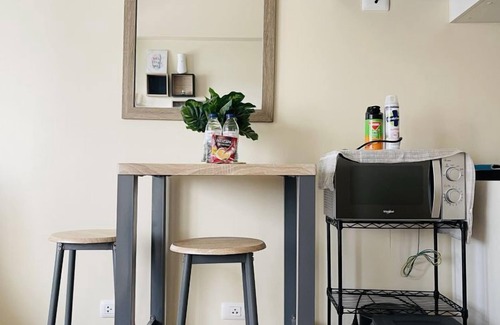 Mandurriao Apartment | Chic Studio at Avida Towers Atria with On Site Gym and Garden
