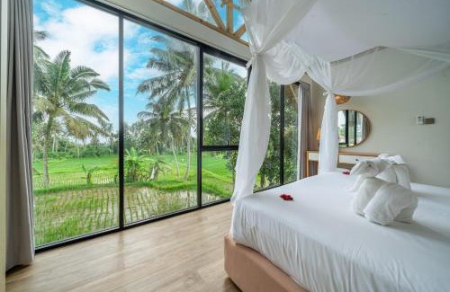 Pejeng Kawan Villa | Chic Villa with Private Pool - Ricefield Serenity
