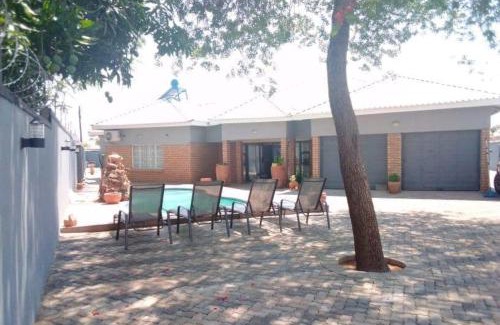 Victoria Falls House | Chitova’s Guesthouse