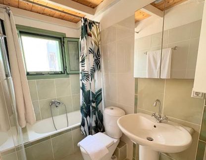 Zalongo Apartment | Chlóe Garden House