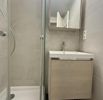 Rollingergrund-Belair Nord Apartment | CHL Stay apartment One-Bedroom Apartment Steps from Luxembourg Hospital-Private Garden Included