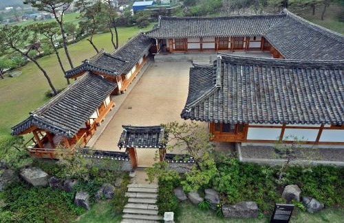 Yeoncheon Hotel | Chosun Royal Family Hotel