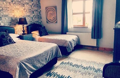 Rathmadder Bed & Breakfast | Church View House F56H977