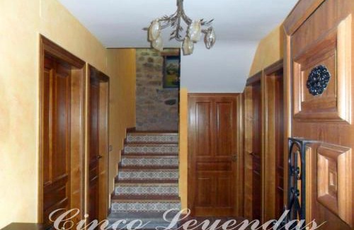 Acebedo House | Cinco Leyendas