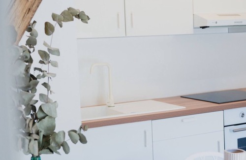 Montfrin Apartment | CINEMA Lune