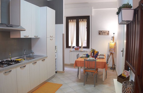 Corso dei Mille - Sant'Erasmo Apartment | CIR: 19082053C205298 Palermo historical center apartment short term rentals