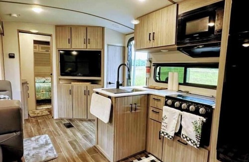 Goldston House | City-Accessible Camper