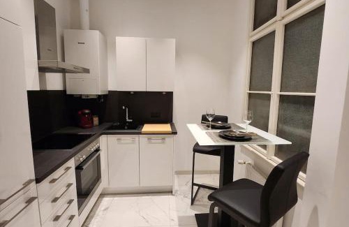 Altlerchenfeld Apartment | City Apartment (1km to the 1st District)