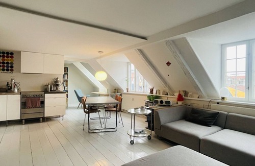 Copenhagen City Centre Apartment | City Apartment in Copenhagen with 2 bedrooms sleeps 4