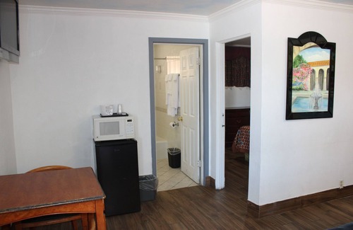Indio Hotel | City Center Motel