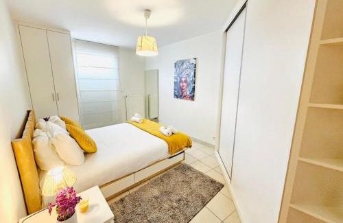 Limpertsberg Apartment | City Escape - Cozy 1BR Flat with terrace&parking