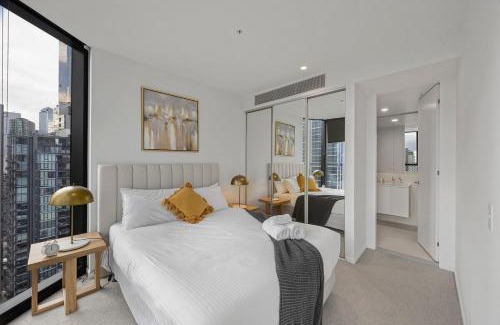 Southbank Apartment | City lights & Casino nights