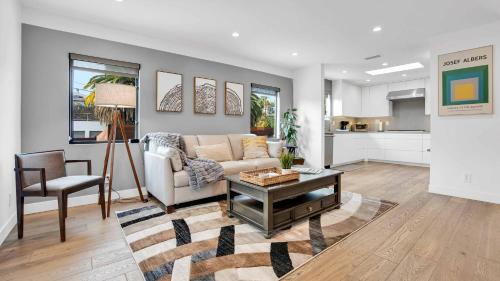 Silver Lake House | City Living by AvantStay Large Outdoor Area