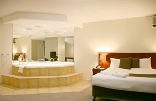 South Melbourne Hotel | City Park Hotel