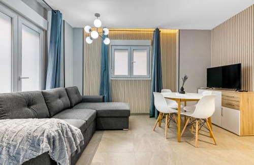 Torrefiel Apartment | City Scape Suites