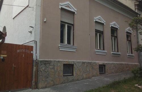 Kaposvar House | City-Szállás