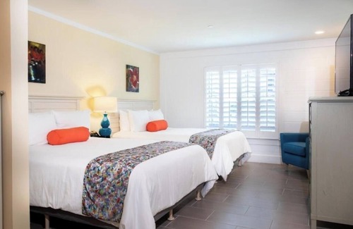 Christiansted Hotel | City View Rooms | Queen Beds + Culture, Cafes & Markets Nearby