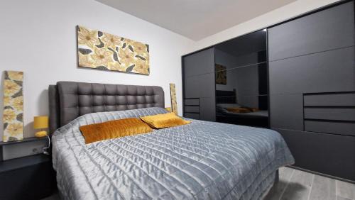 Zagreb Apartment | CityLights & WineCountryDelights