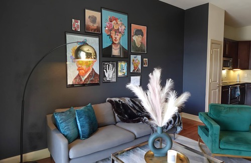 Houston Apartment | Cityscape Haven: Your Relaxing Urban Retreat
