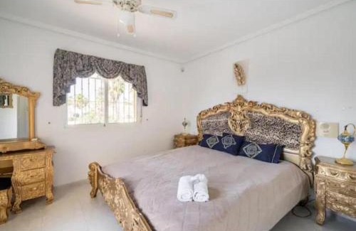 Quesada Villa | Ciudad Quesada Stunning Heated Pool Private Luxury Villa with Spa Sleeps 14