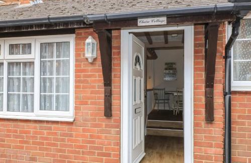 Swanage House | Claire Cottage