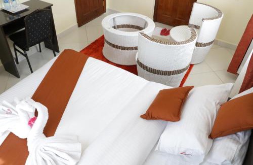 Nakuru Hotel | Claire de Lune Moonlight Hotel