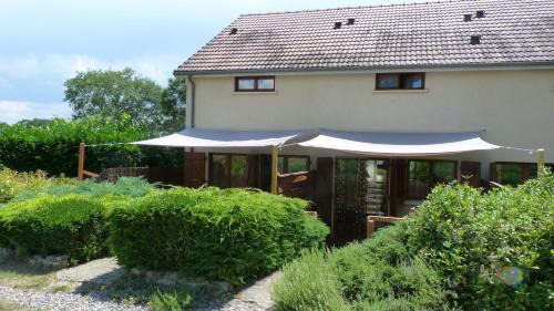 Louroux-Bourbonnais Apartment | Clan Boucheron