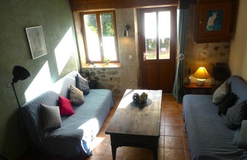 Louroux-Bourbonnais Apartment | Clan Boucheron