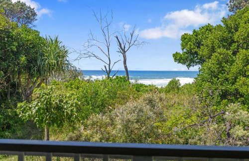 Pottsville House | Classic Beach House on Surfside - Pet Friendly