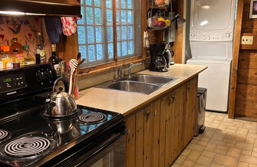 Camden Cabin | Classic Maine Lakefront Cabin—Private dock, modern updates, 3mi to Camden Harbor