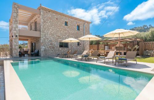 Ano Vasilikos Villa | Claudio Stone House