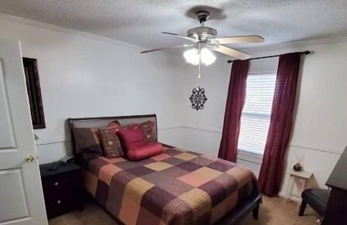 Odessa Condo | Clean 1 bedroom, 1 bath Condo! Fully Furnished! Washer/Dryer inside!