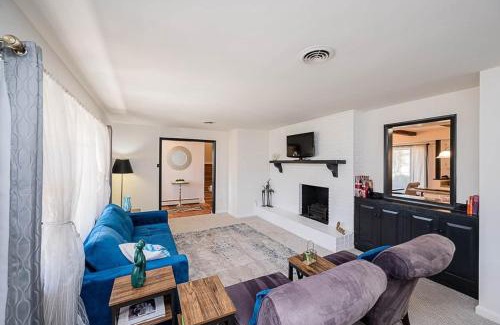 Reisterstown House | Clean & Spacious Modern Farmhouse