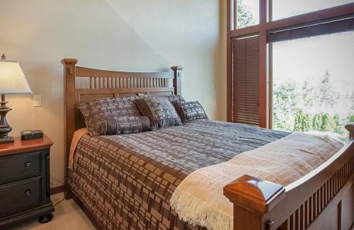 Hood River House | Clearwater Spring