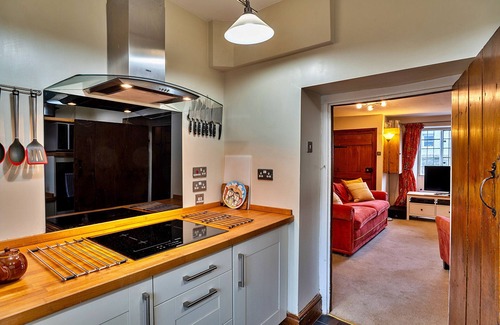 Stogursey Cottage | Clematis Cottage