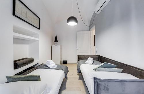 Rione XVIII Castro Pretorio Apartment | Clemente XII Repubblica House - 3 Bedroom Apartment
