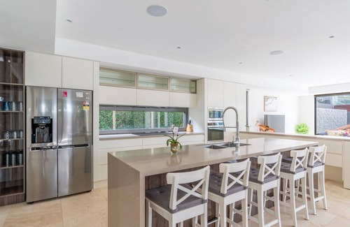 Kiama House | Clifftop Luxury with Pool