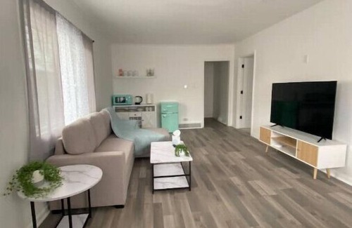 North Aurora House | Clinton House