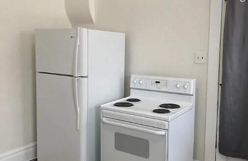 Ogden Apartment | Close & Cozy 2