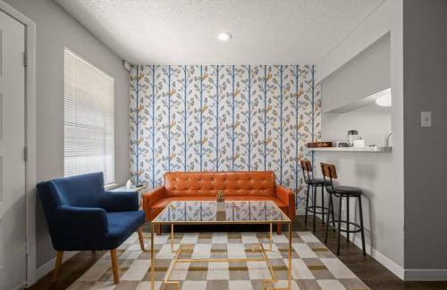 Hancock Apartment | Close to Downtown Fast Wi-Fi Parking Pool