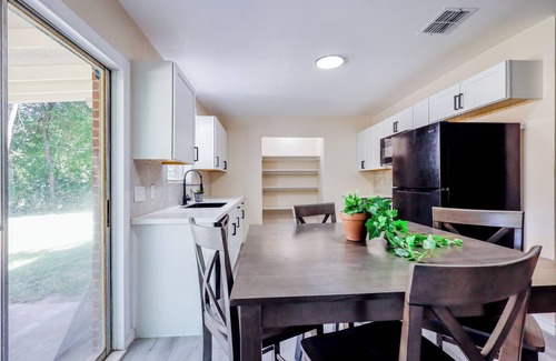 Temple House | Close to the Lake. Just 8 minutes from UMHB!